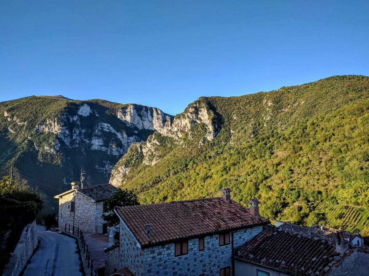 B&B Bivacco Frasassi Climbing & Trail Running House Дженга Екстер'єр фото